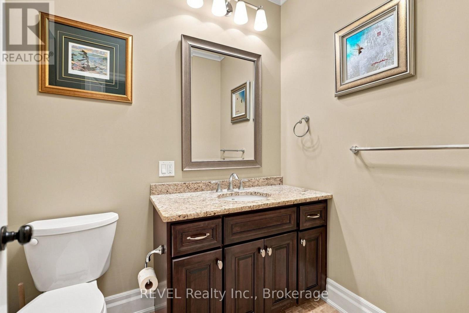 10 EVERGREEN LANE - Image 23