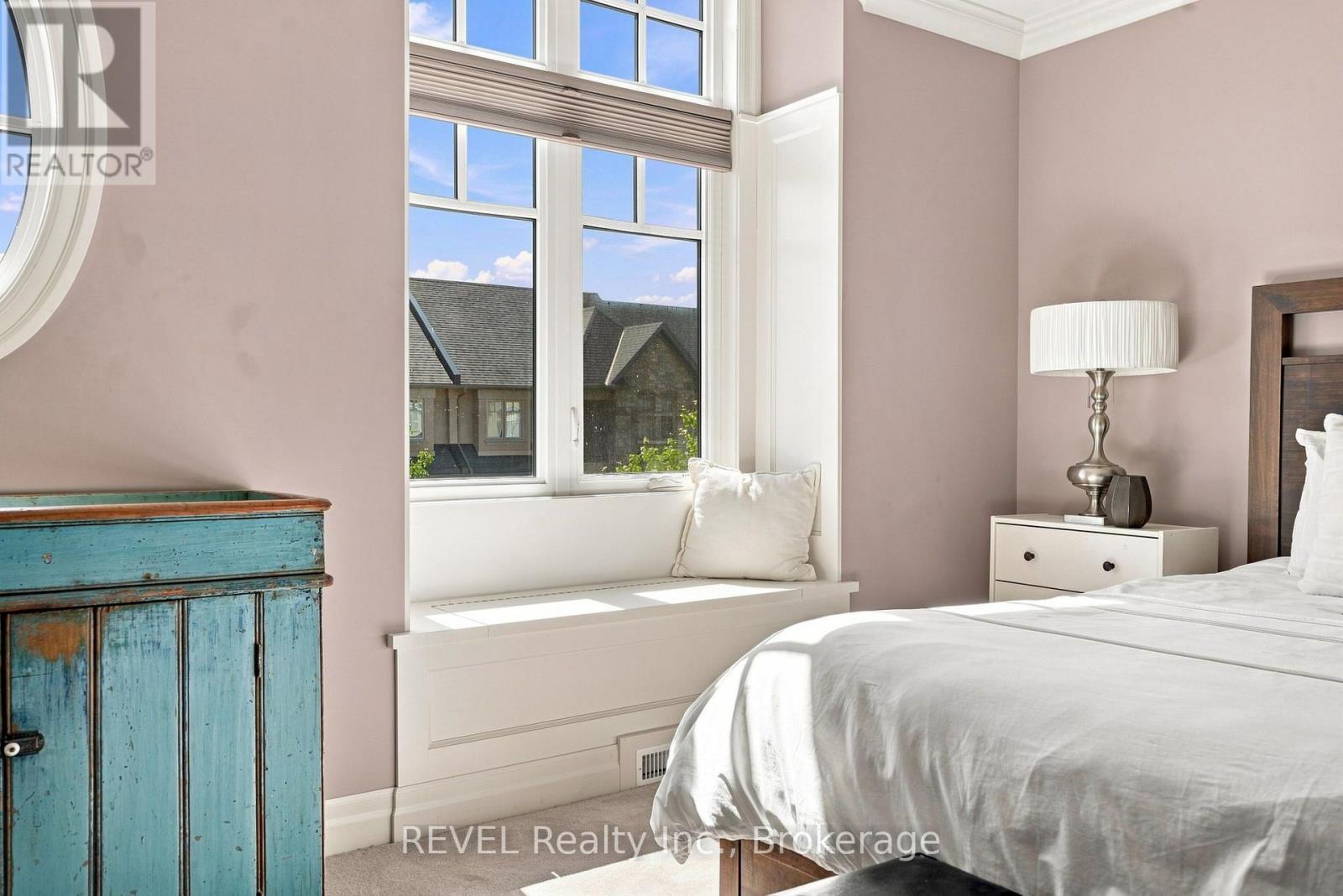 10 EVERGREEN LANE - Image 33
