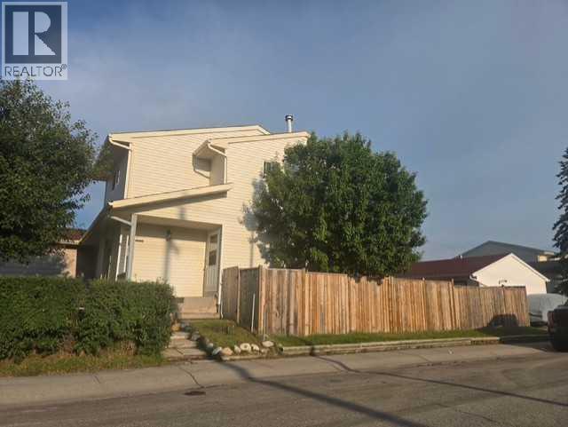 44 Falwood Crescent NE - Image 5
