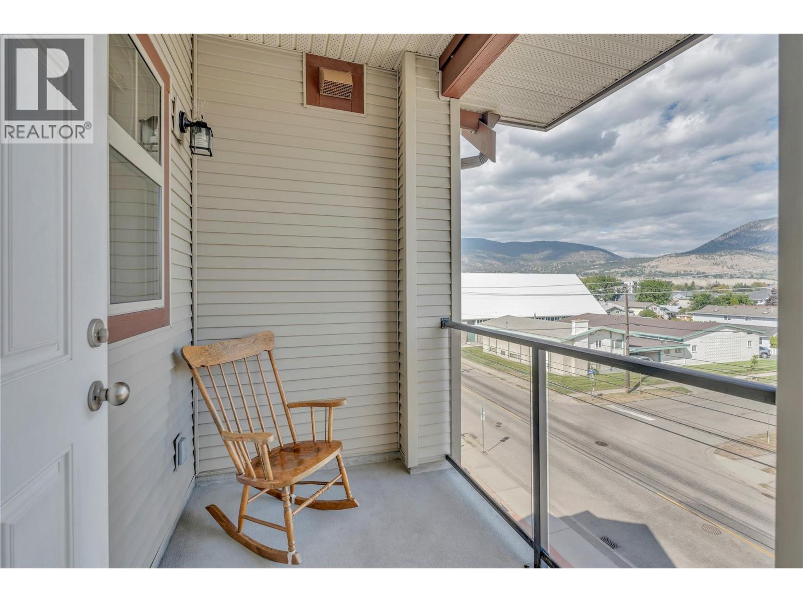 401 240 Wade Avenue, Penticton