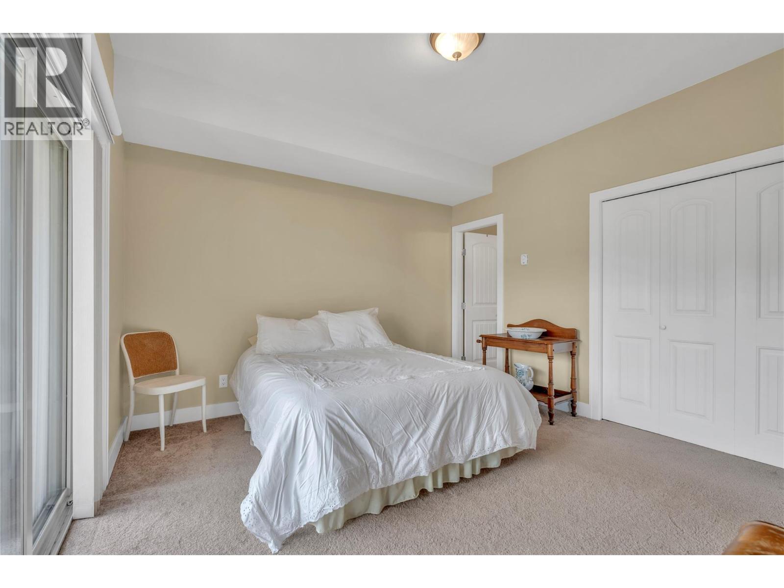 401 240 Wade Avenue, Penticton