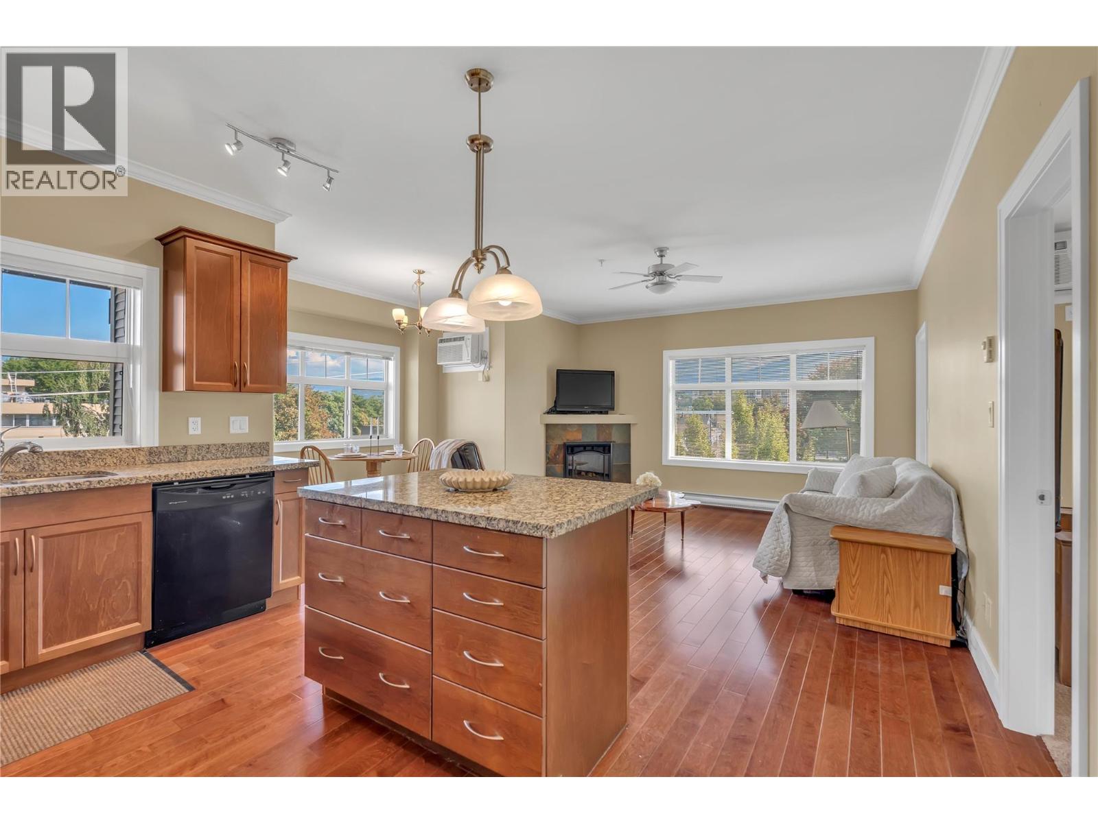 240 Wade Avenue Unit# 401, Penticton
