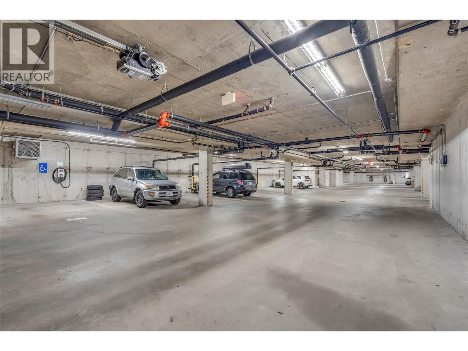 401 240 Wade Avenue, Penticton