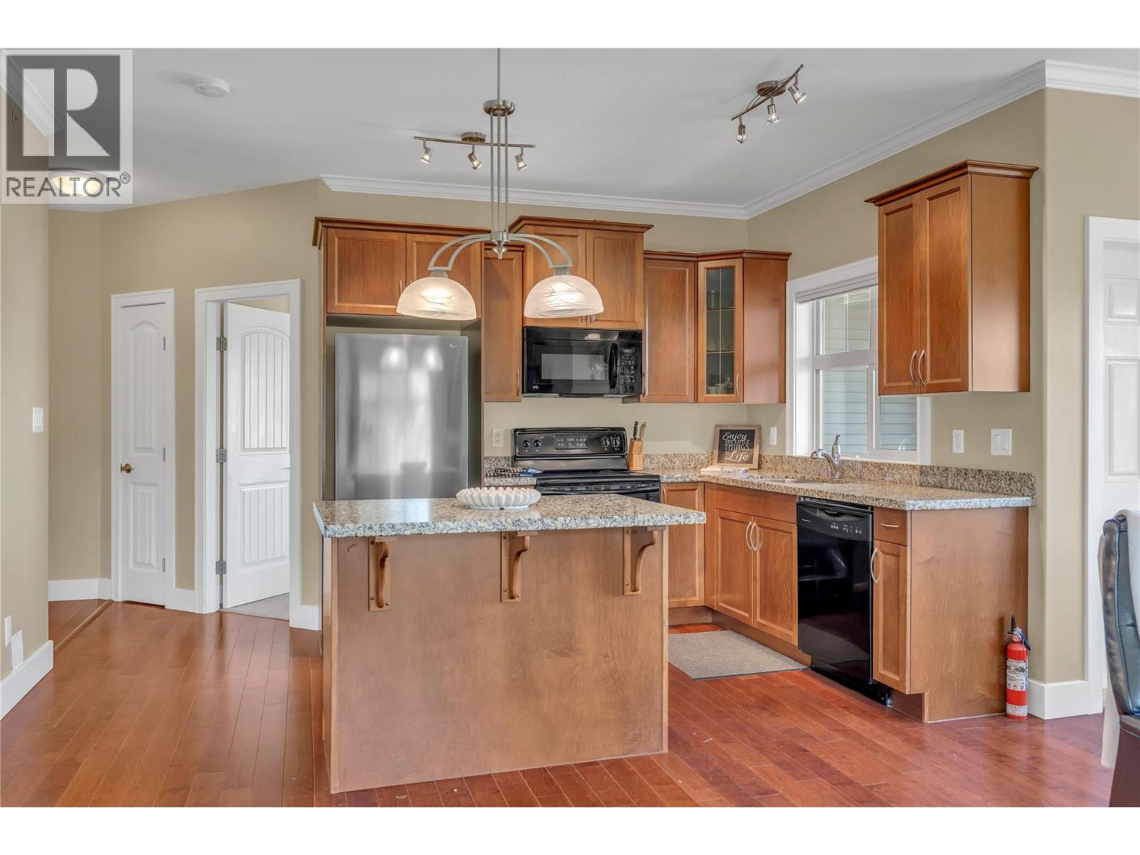 401 240 Wade Avenue, Penticton