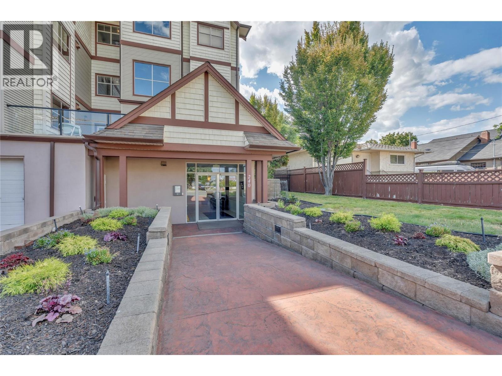401 240 Wade Avenue, Penticton