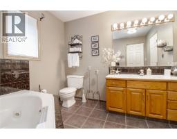 1107 Pineridge Crescent, Revelstoke, BC V0E2S1 Photo 19