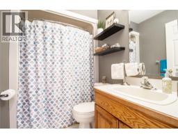 1107 Pineridge Crescent, Revelstoke, BC V0E2S1 Photo 23