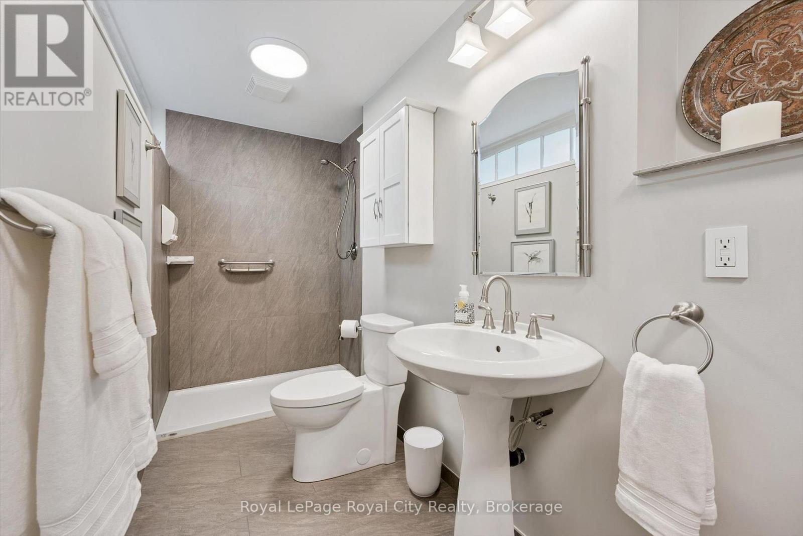 80 LONDON ROAD W - Image 11