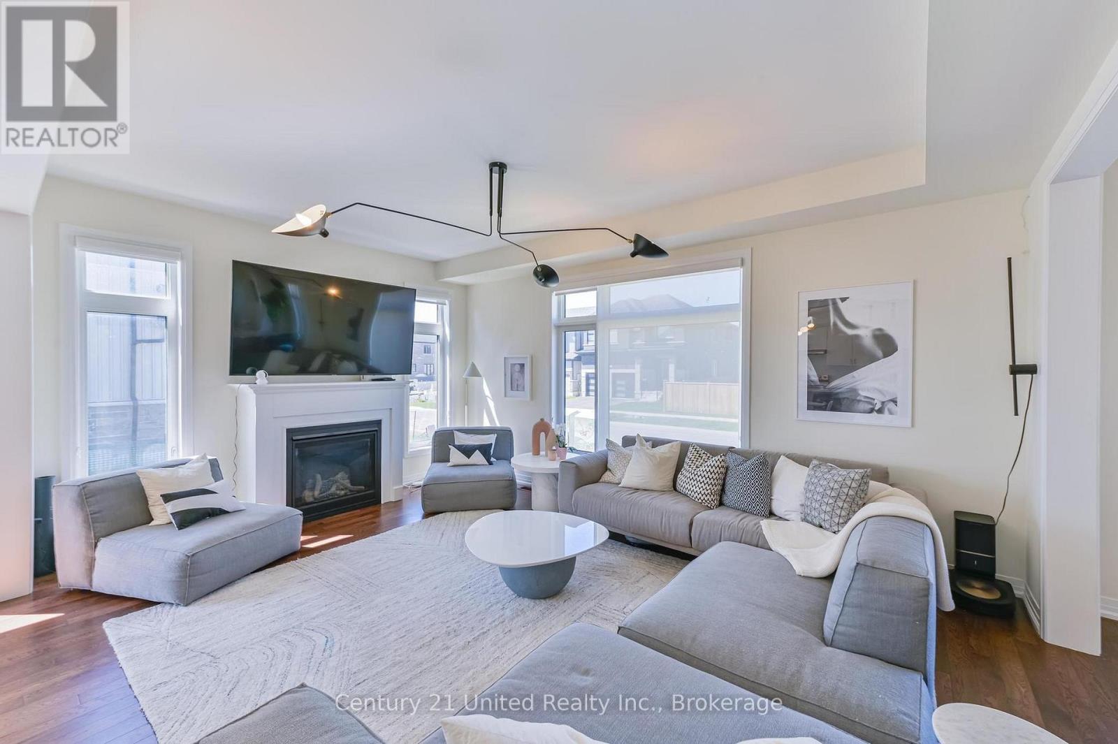 217 FLAVELLE WAY - 4