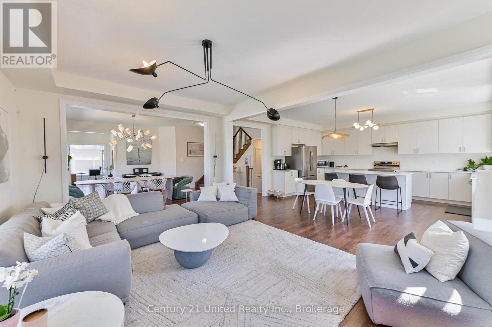 217 FLAVELLE WAY - 6