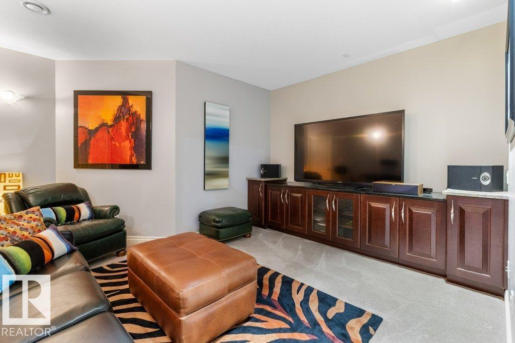 12 OAKHILL PL - 40