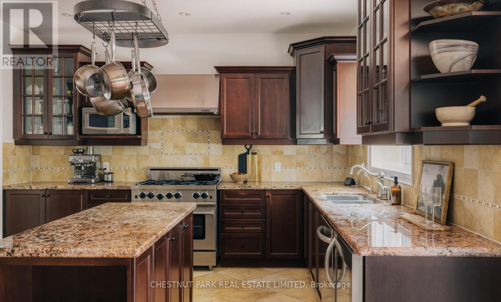 8 CYRIL RICHARDSON COURT - Image 7