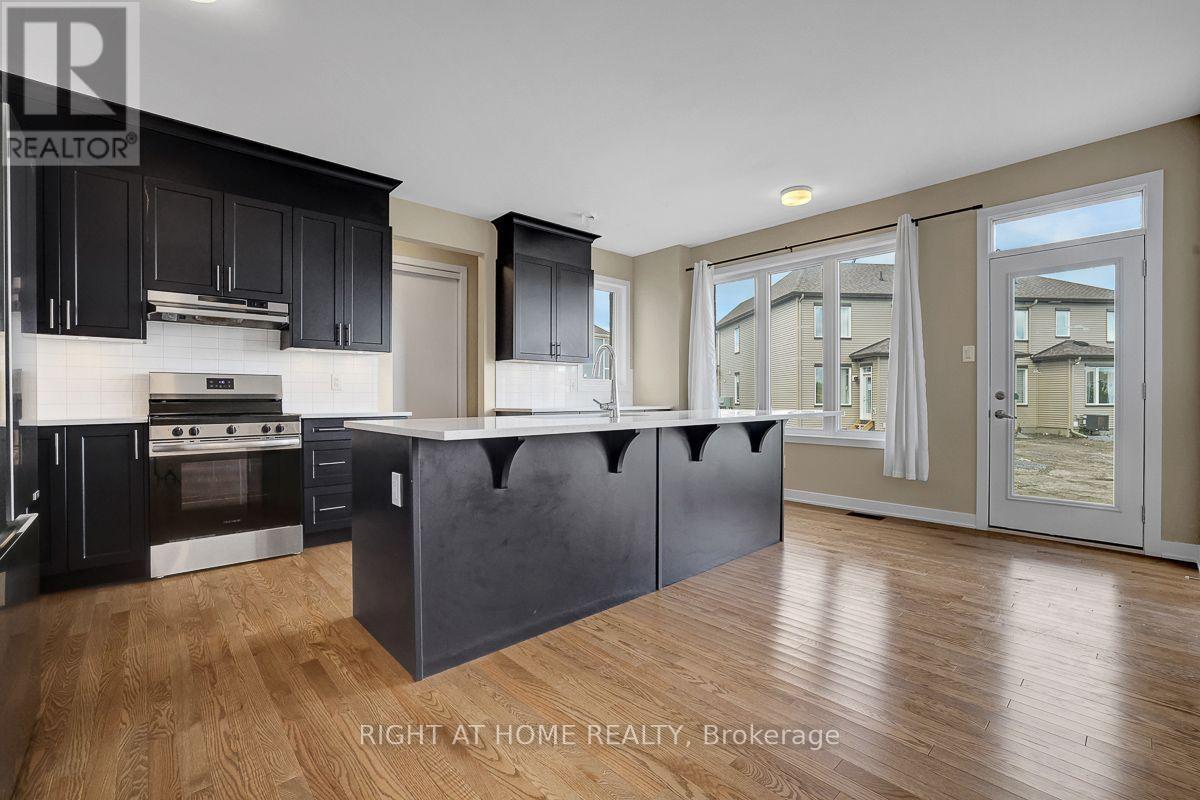 218 CONSERVANCY DRIVE - 10