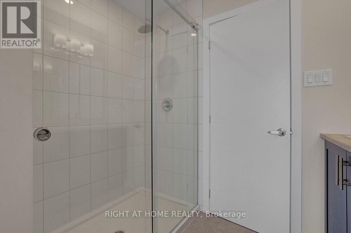 218 CONSERVANCY DRIVE - 25