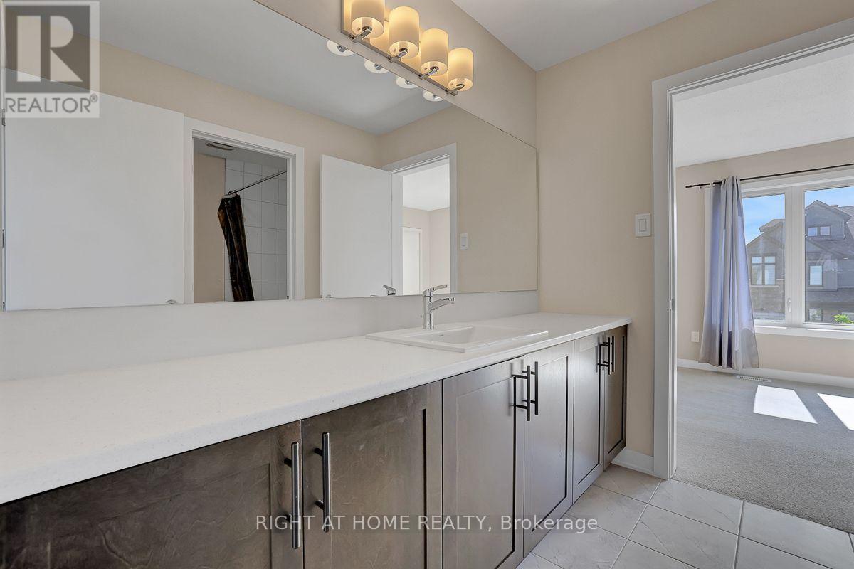 218 CONSERVANCY DRIVE - 32