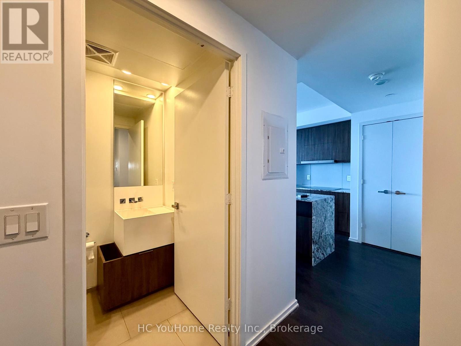 #5507 1 BLOOR STREET E - 18