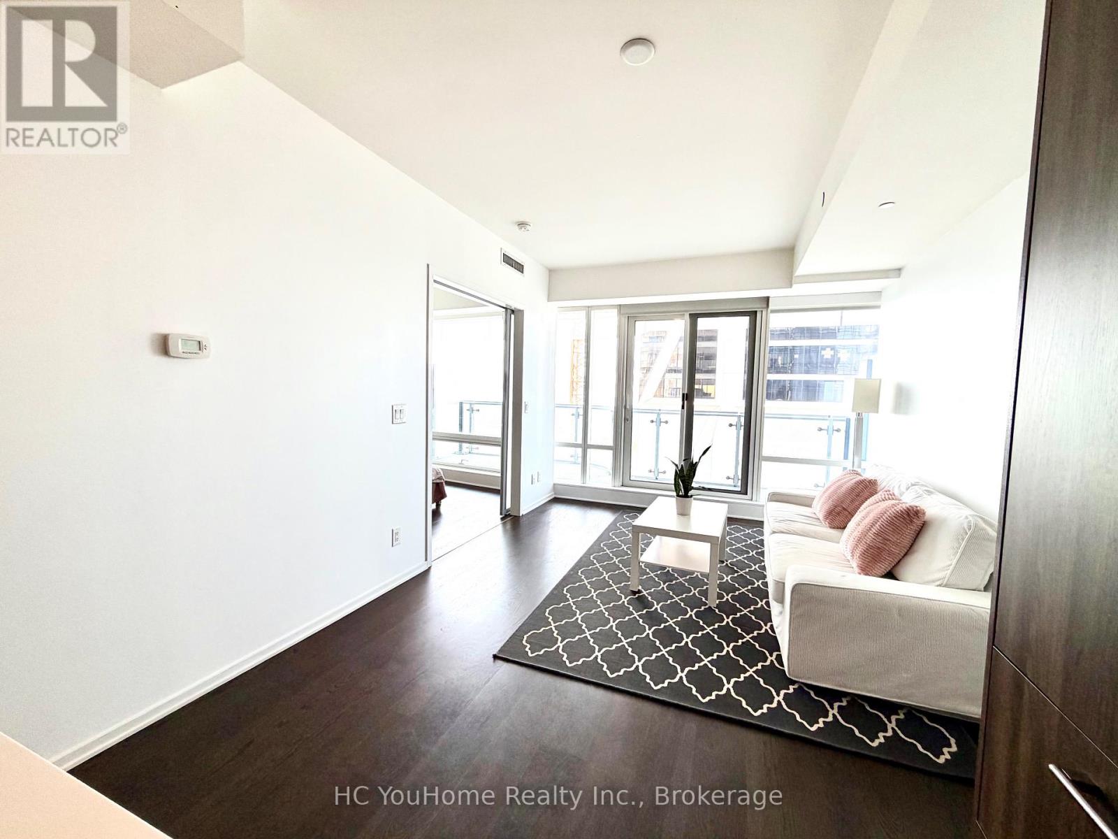 #5507 1 BLOOR STREET E - 24