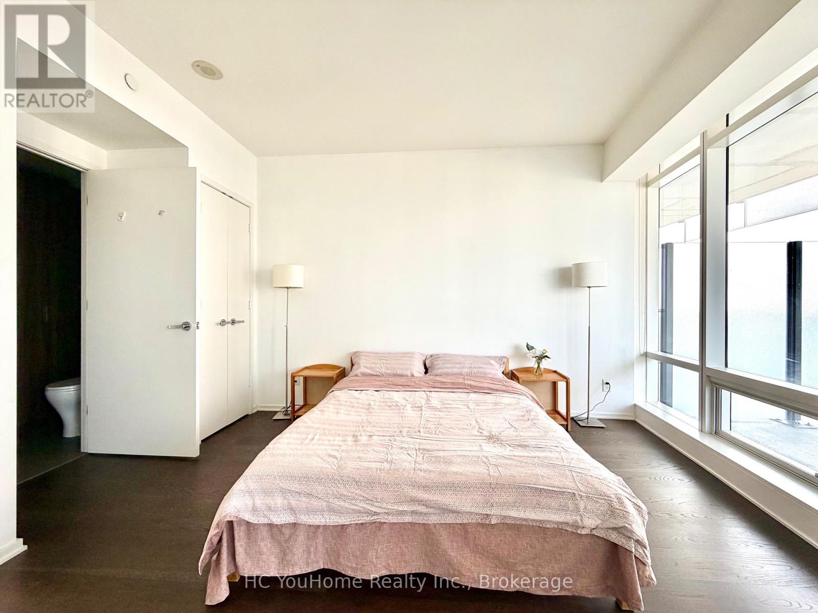 #5507 1 BLOOR STREET E - 28