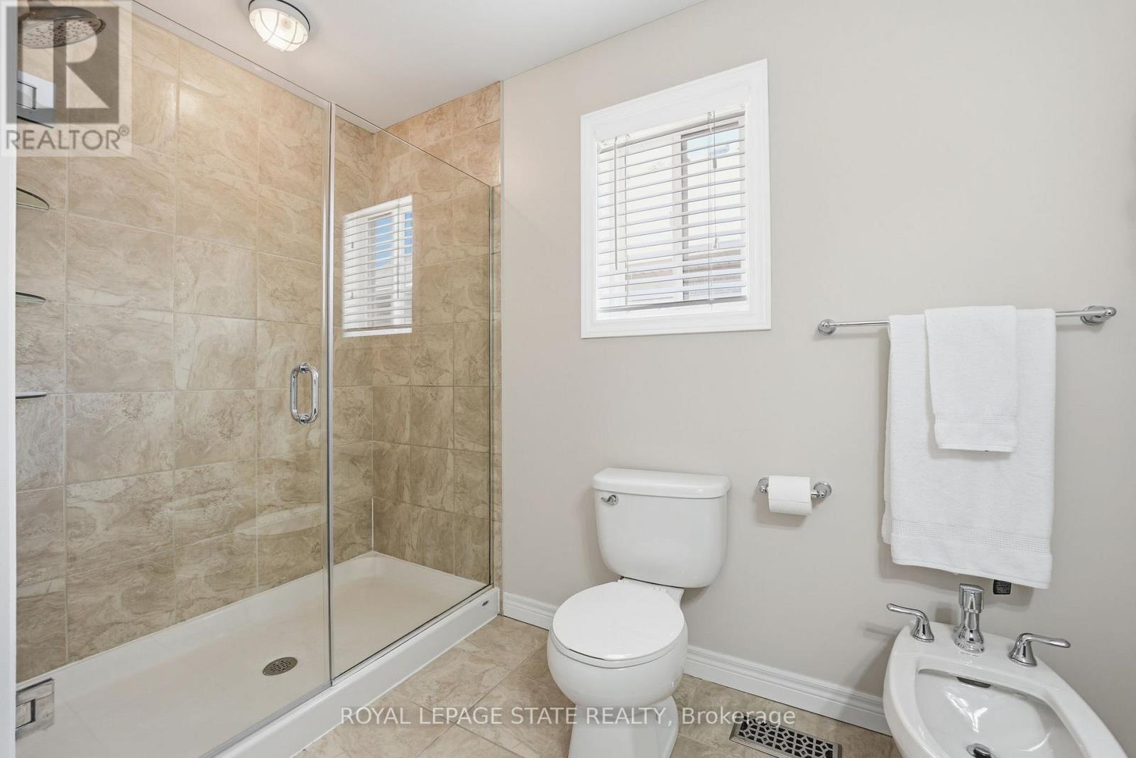 4896 ALEXANDRA AVENUE - Image 22