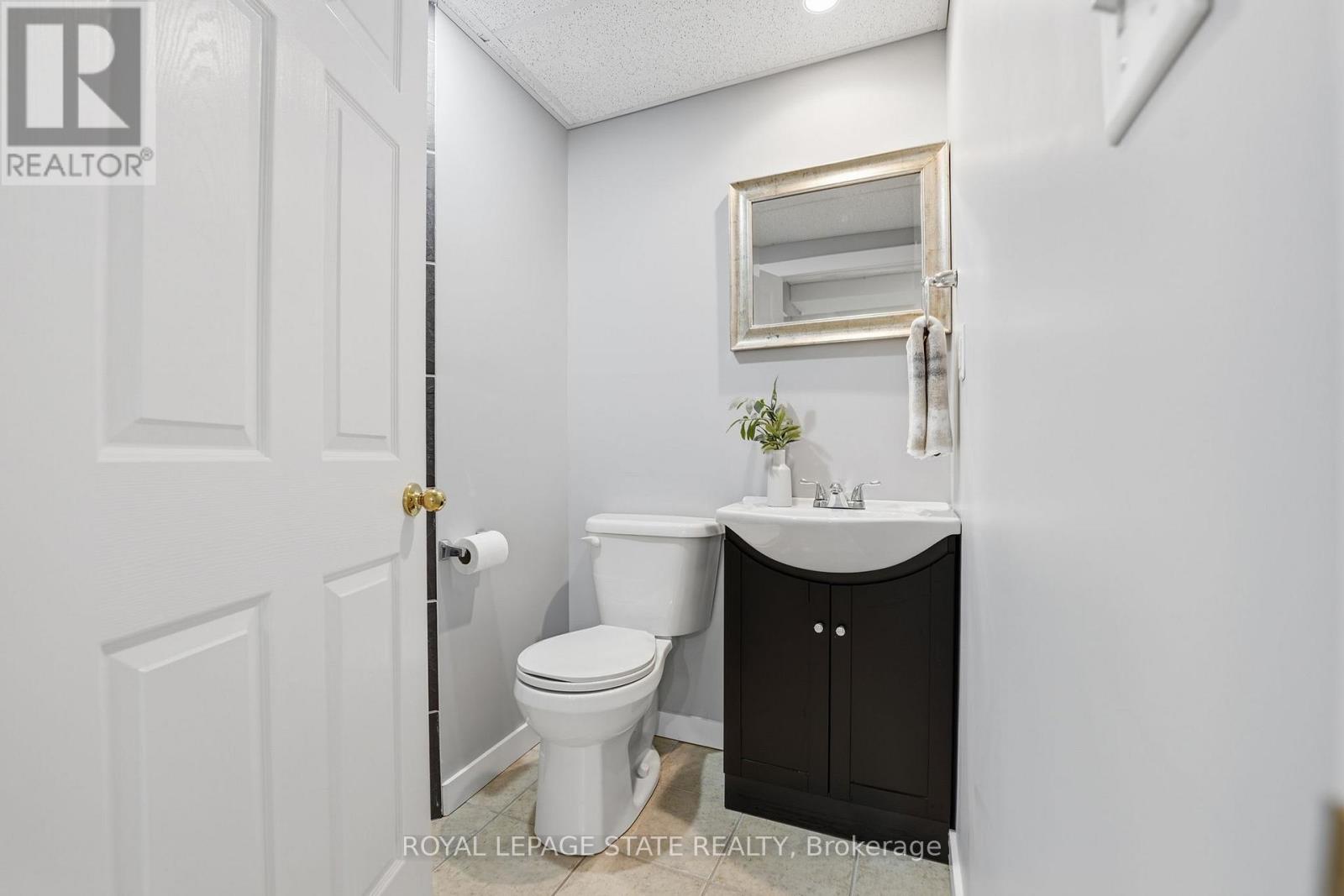 4896 ALEXANDRA AVENUE - Image 33
