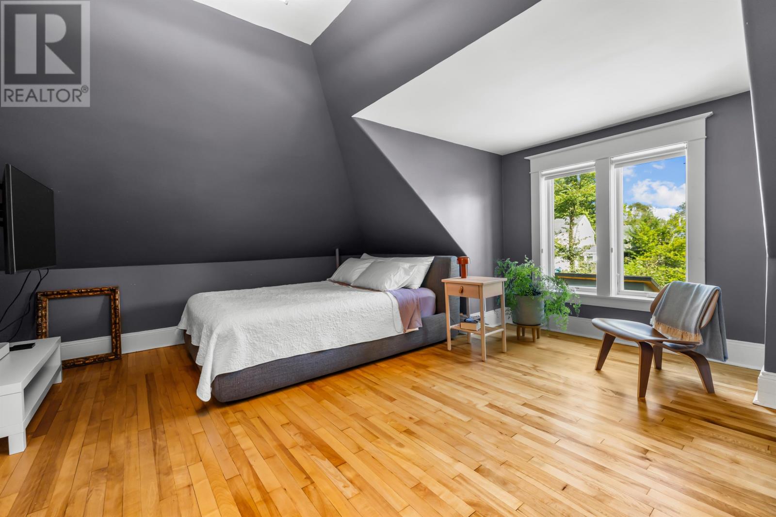 60 North River Road - Image 32