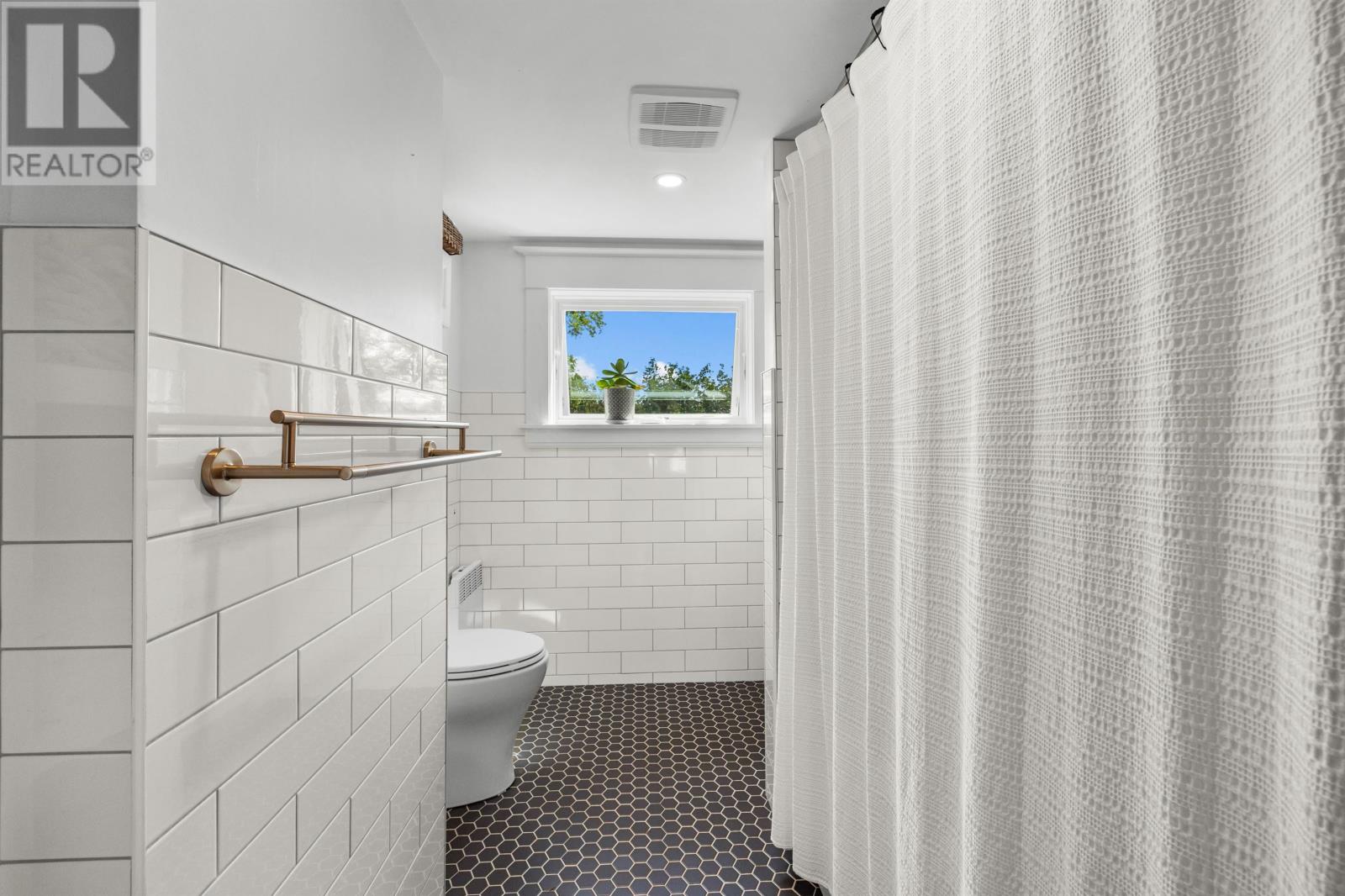 60 North River Road - Image 35