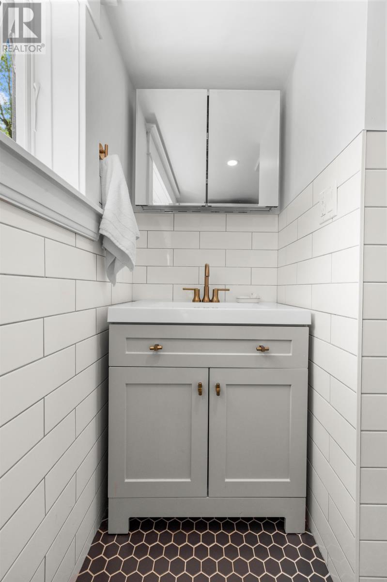 60 North River Road - Image 36