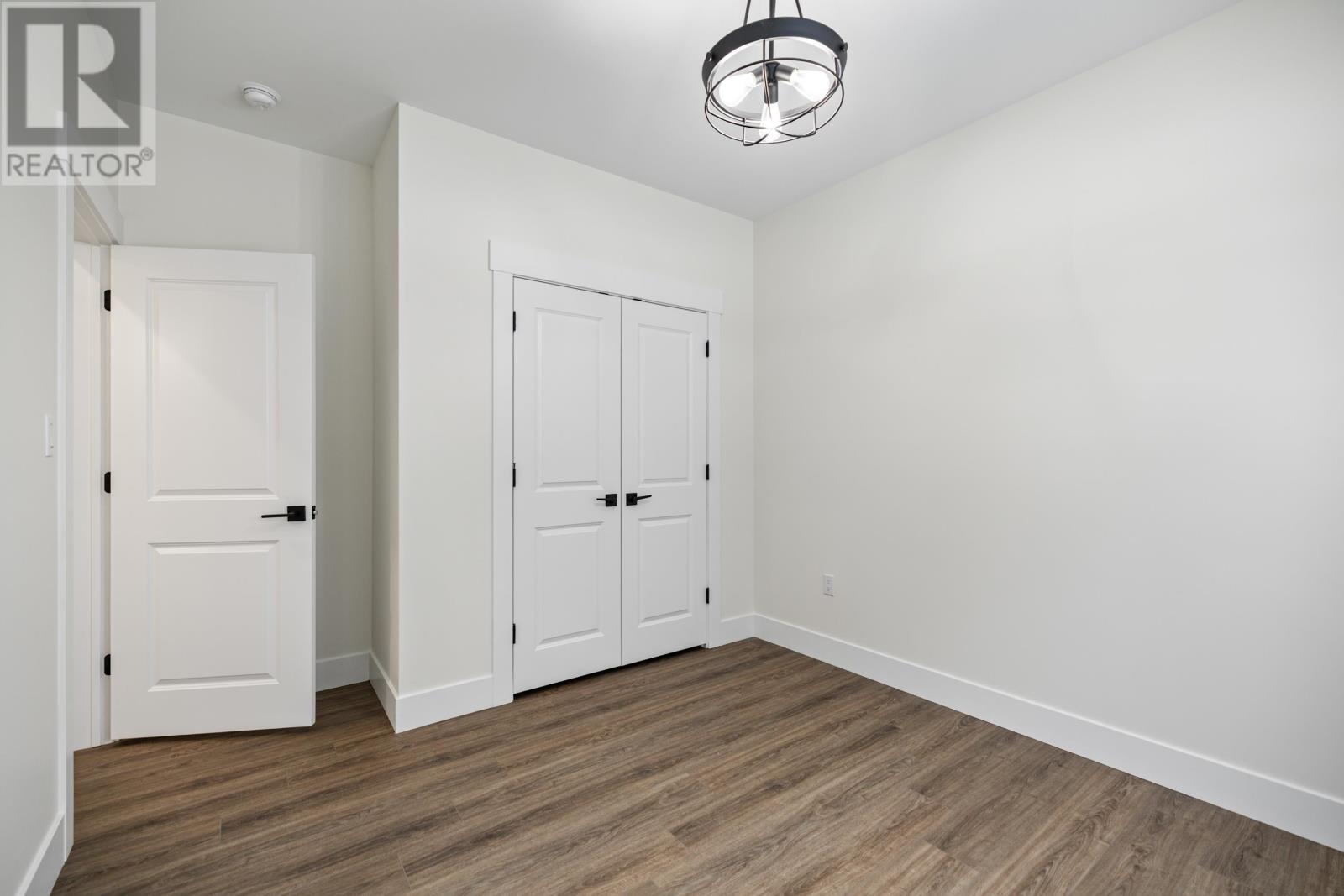9 Worth Street - Image 33