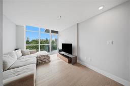 804 390 Assiniboine Avenue, Winnipeg, MB R3C0V2 Photo 8