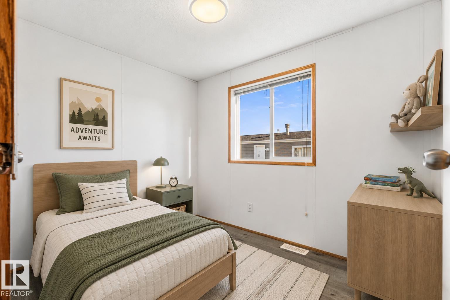 4735 50 ST - Image 16