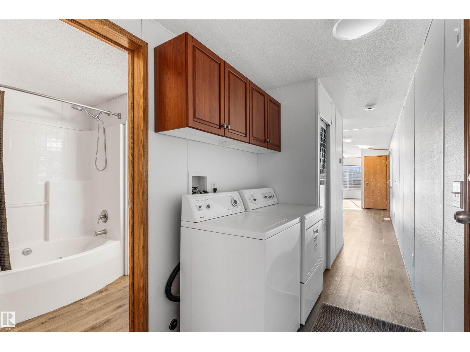 4735 50 ST - Image 20