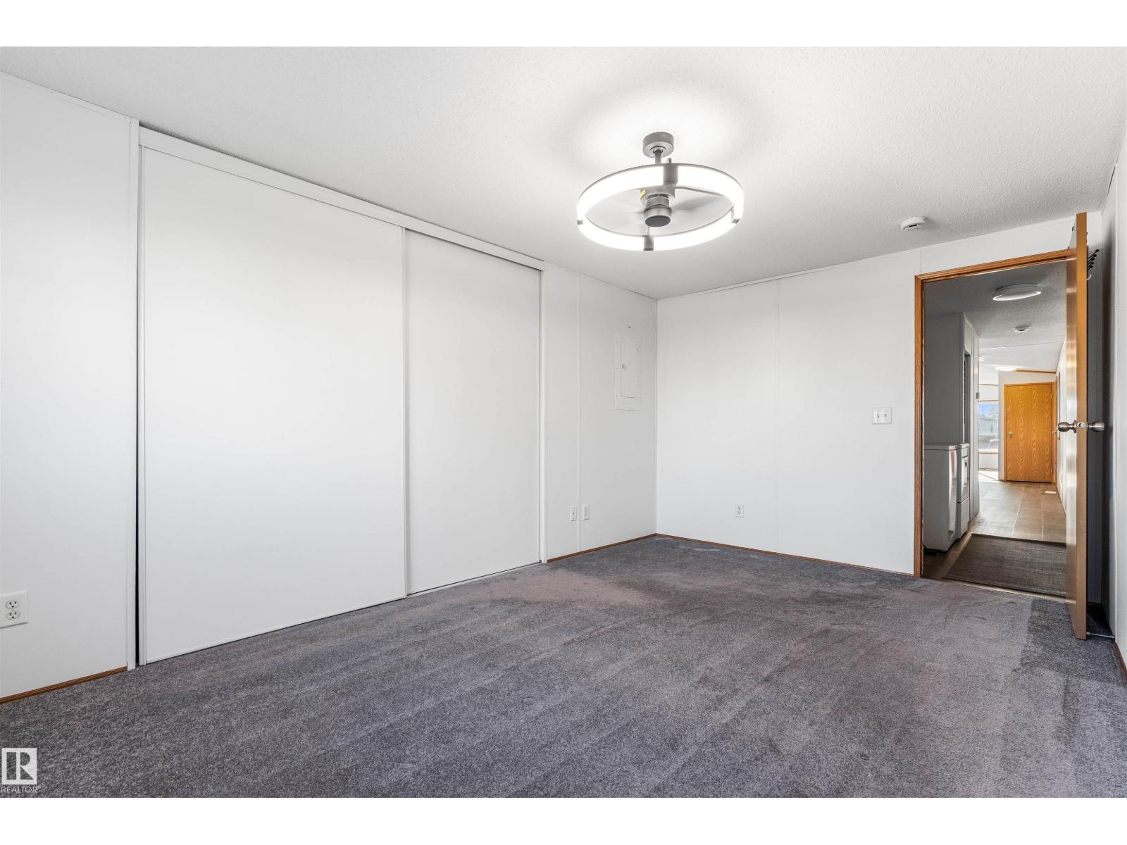 4735 50 ST - Image 26