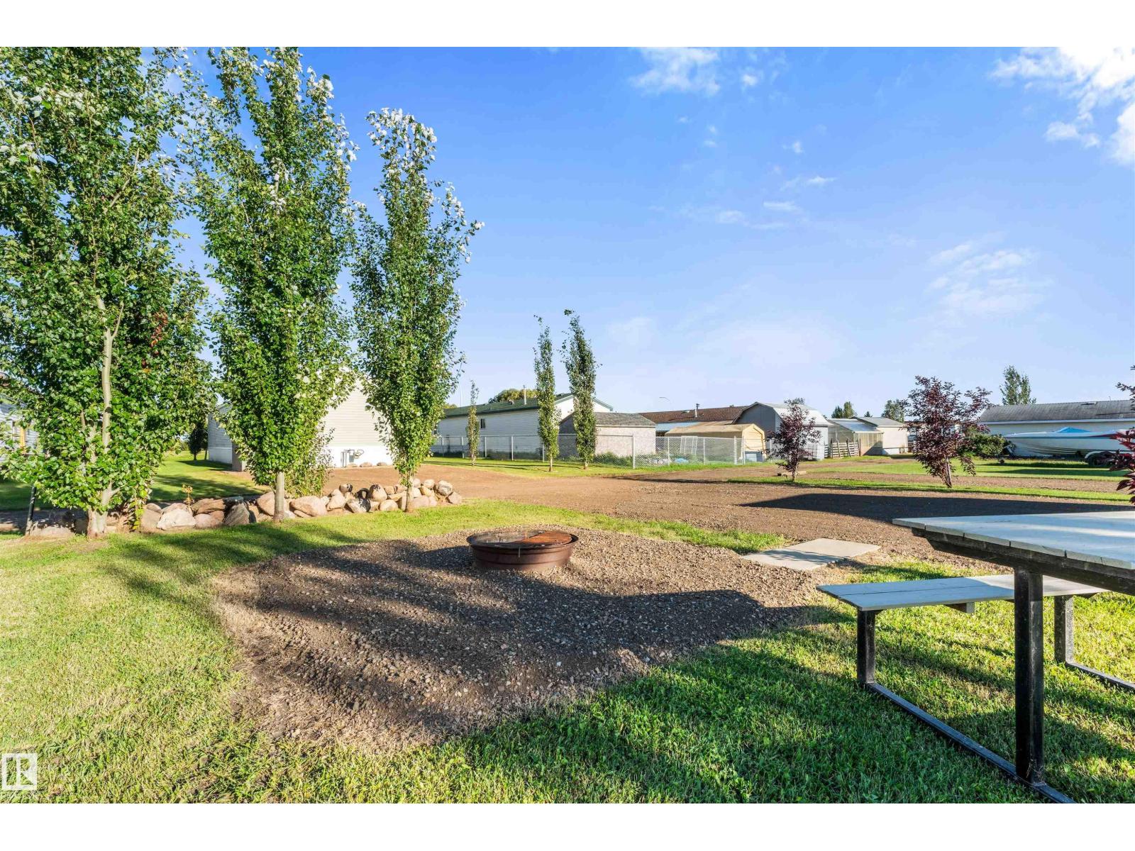 4735 50 ST - Image 34