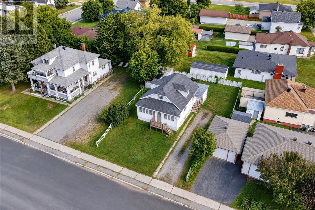 3621 Errington Street - 10