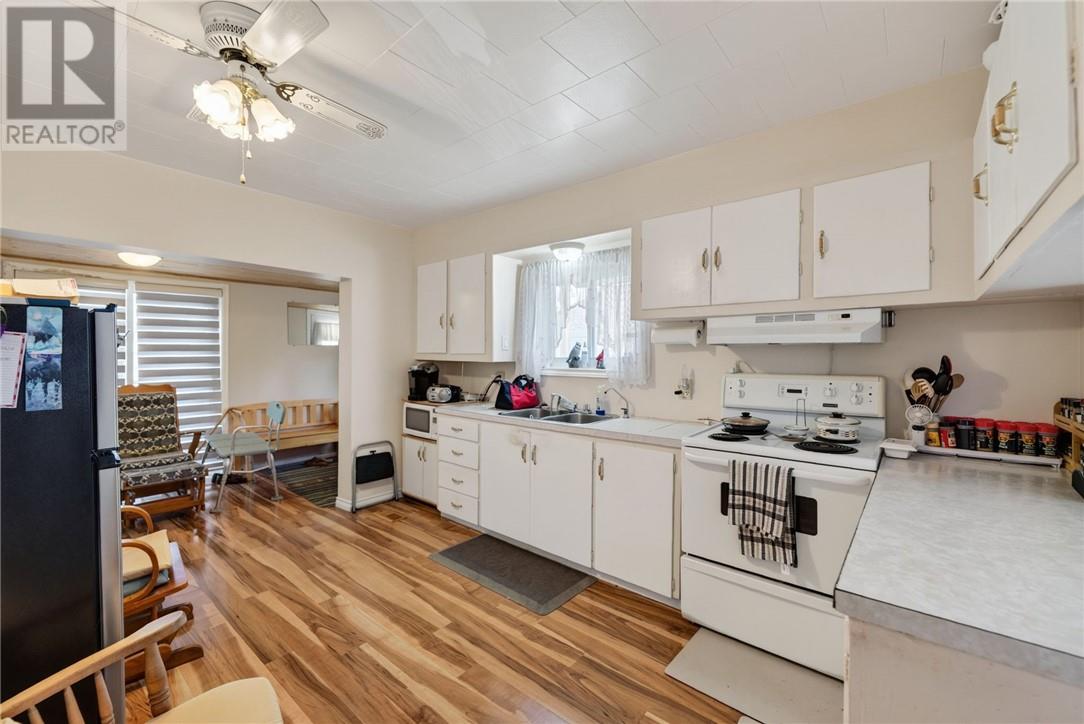 3621 Errington Street - 20
