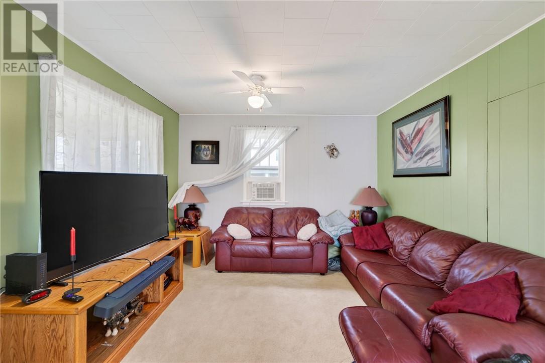 3621 Errington Street - Image 26