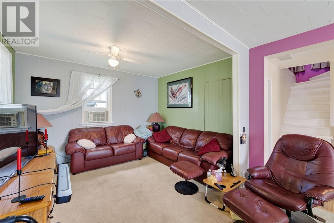 3621 Errington Street - 28