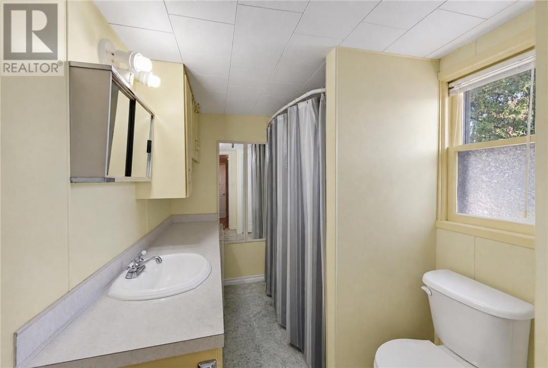 3621 Errington Street - Image 33