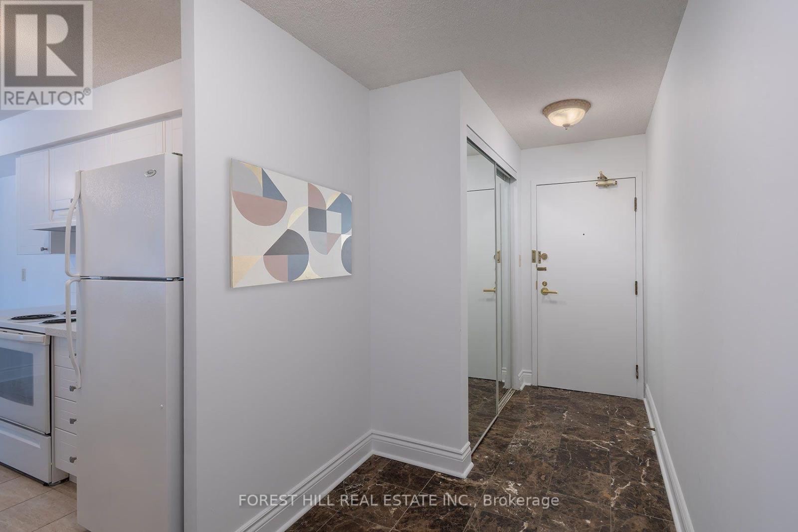 #1811 24 WELLESLEY STREET W - 27