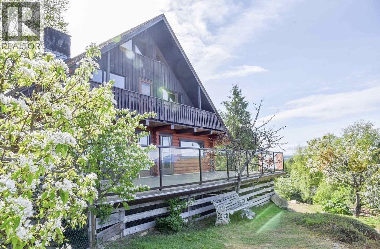 2670 THORNHILL STREET - 17