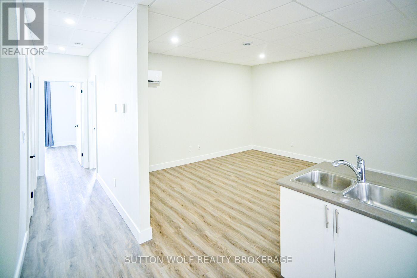 301 - 19 CENTRE STREET W, Strathroy-Caradoc (NW) — photo 18