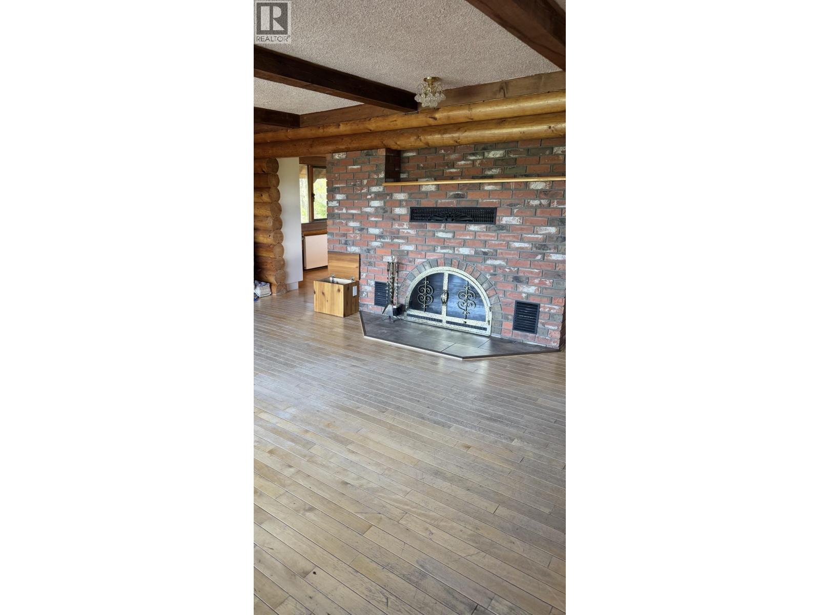 2670 THORNHILL STREET - Image 33