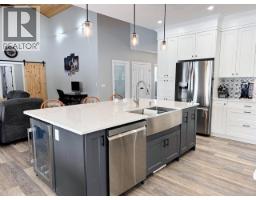 5pc Ensuite bath - 6560 25th Street, Grand Forks, BC V0H1H0 Photo 9