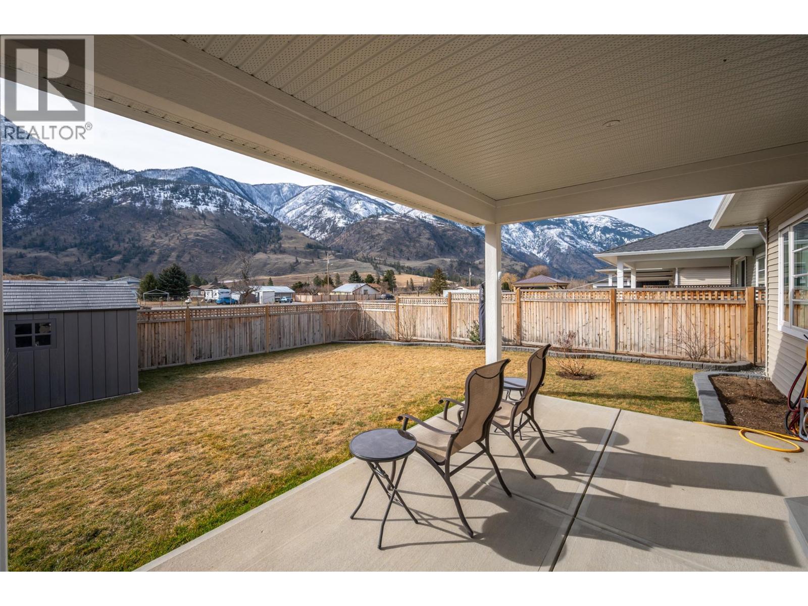  389 10th Avenue, Keremeos