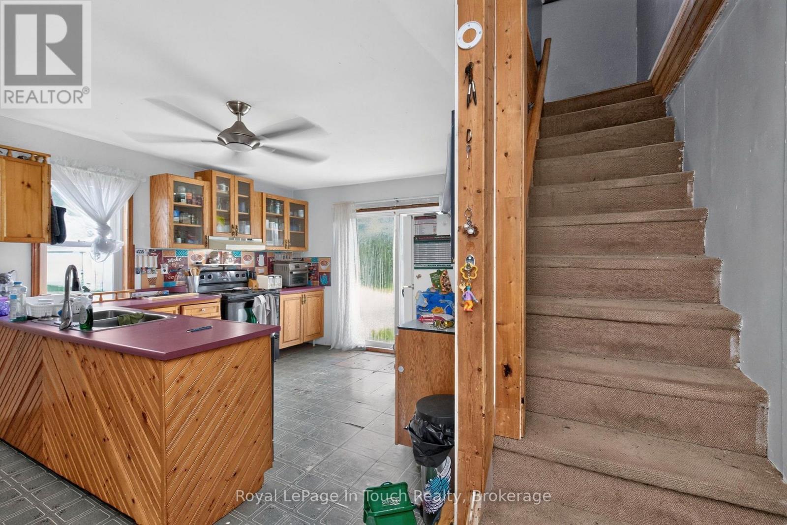 465 WILLIAM STREET - Image 14