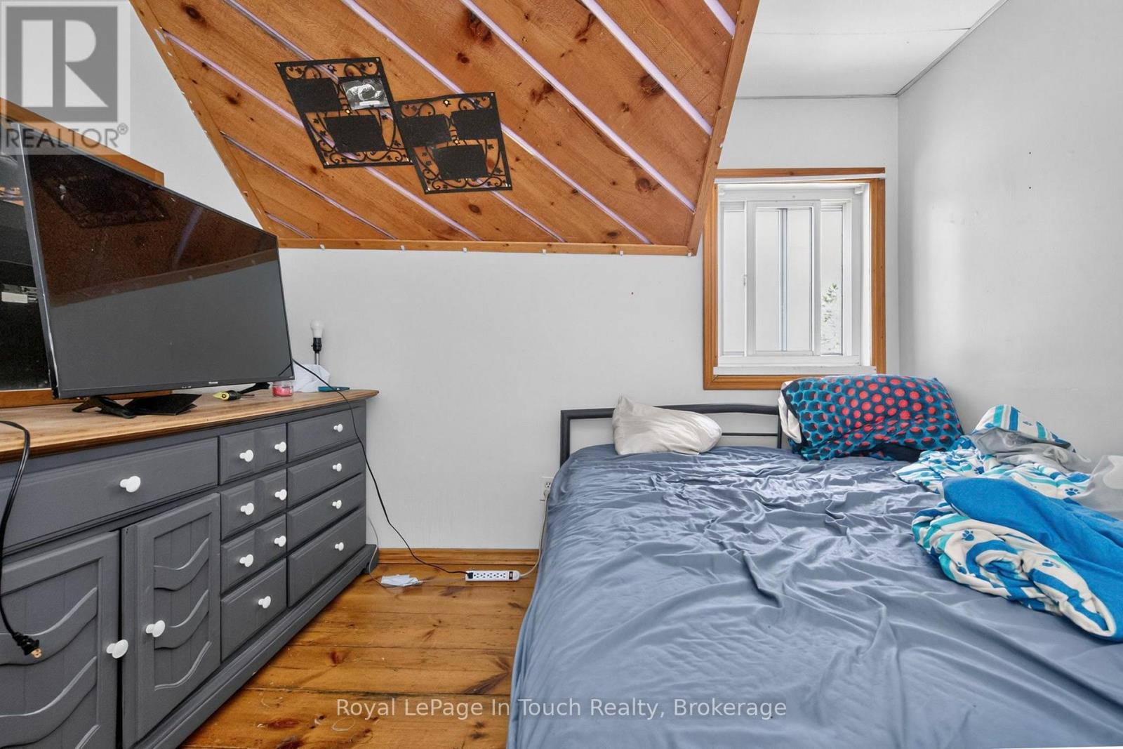 465 WILLIAM STREET - Image 15