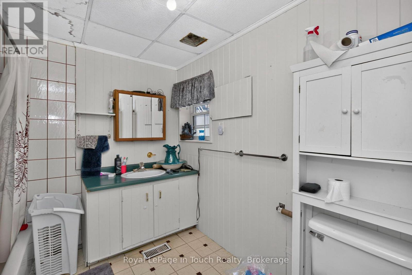 465 WILLIAM STREET - Image 8