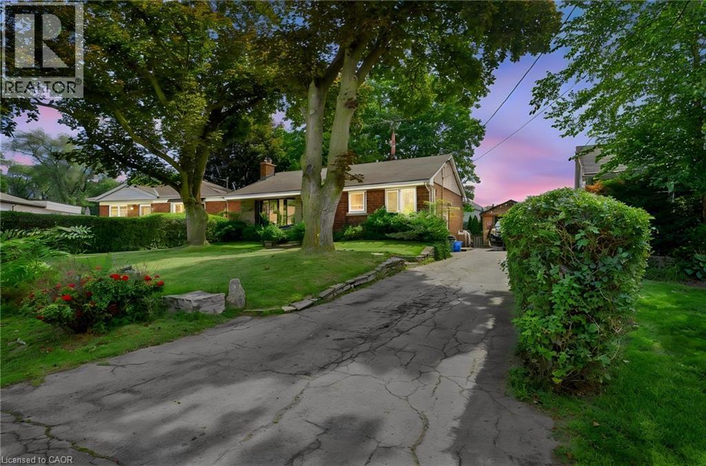 1046 SHEPHERDS Drive - 3