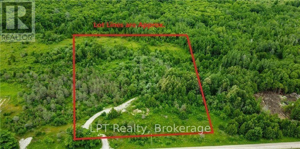 150 LINDSAY ROAD 40, Northern Bruce Peninsula, Ontario, N0H1Z0, Northern Bruce Peninsula, Ontario — photo 1 of 5