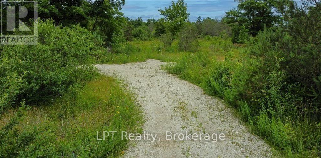 150 LINDSAY ROAD 40, Northern Bruce Peninsula, Ontario, N0H1Z0, Northern Bruce Peninsula, Ontario — photo 4 of 5